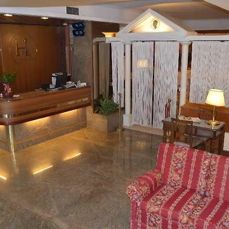 Hotel Augustus