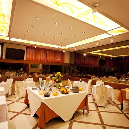 Augustus Hotel