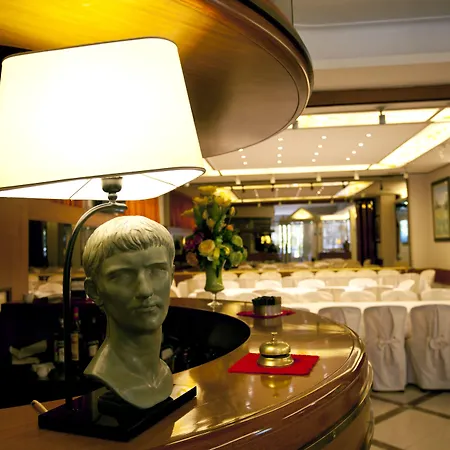 Augustus Hotel
