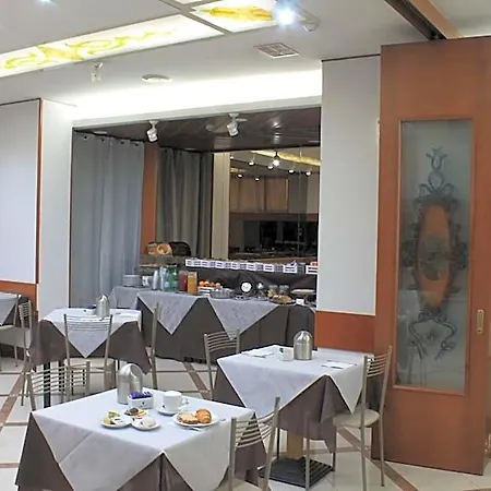 Hotel Augustus 4*