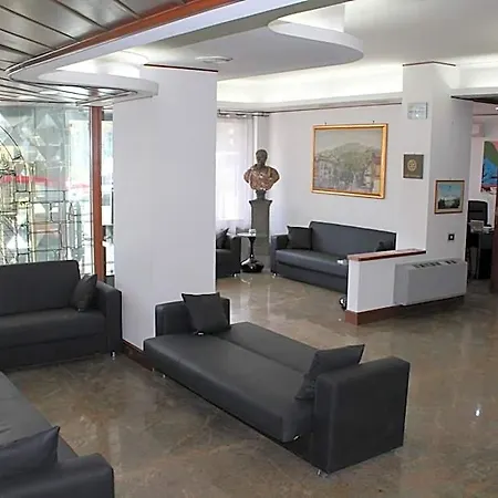 Hotel Augustus