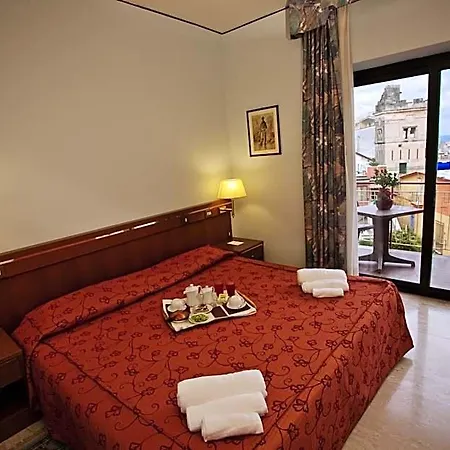 Hotel Augustus 4*