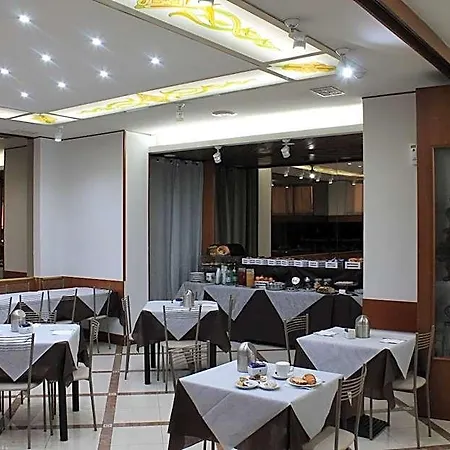Augustus Hotel