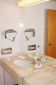 Augustus Hotel