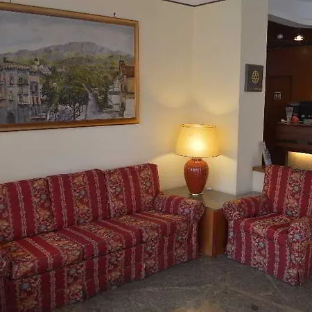 Augustus 4* オッタヴィアーノ