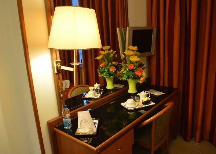 Augustus Hotel 4*