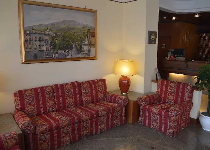 Augustus 4* Ottaviano